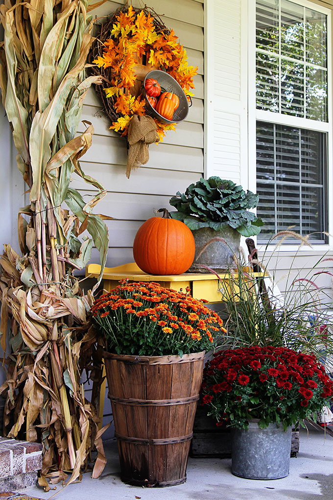 Fall porch decor modern farmhouse style. Sometimes a traditional look is just what you need to get you in the mood for fall!
