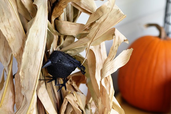 Transitioning The Porch From Fall To Halloween - House Of Hawthornes