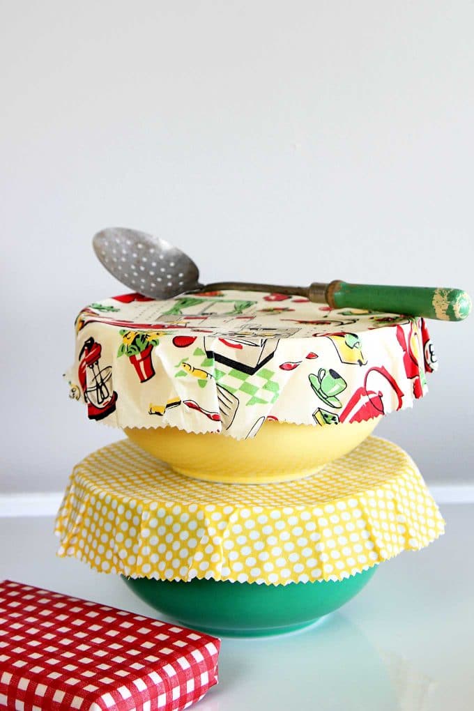DIY Reusable beeswax food wrap and bowl covers are a simple eco-friendly alternative to plastic wrap. EASY to make, cute and great for summer picnics.