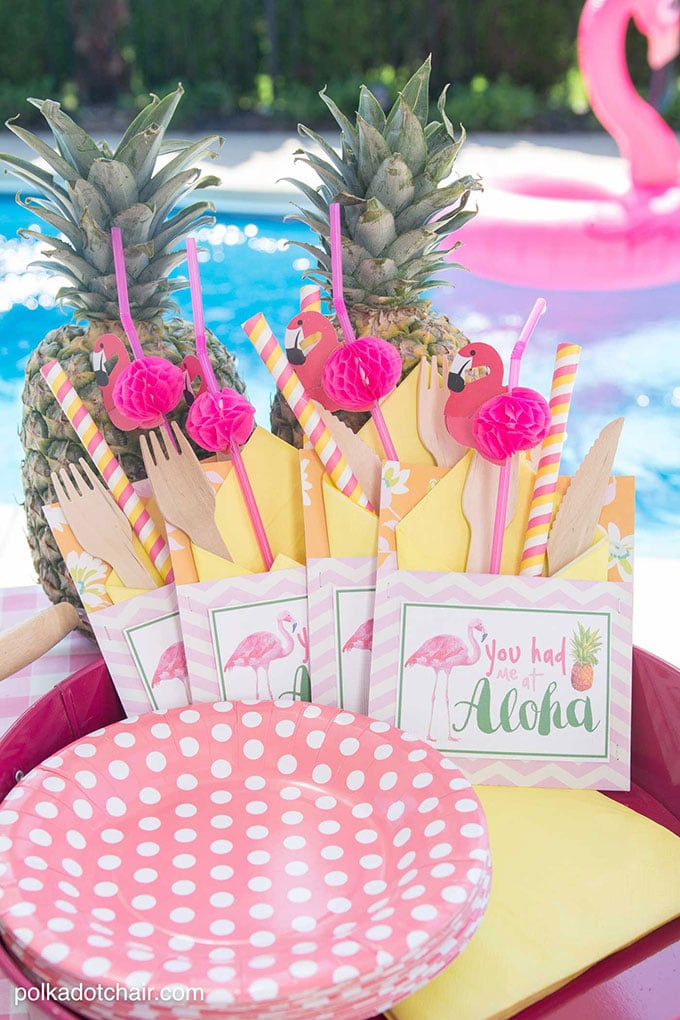 Flamingo party supplies from Polka Dot Chair