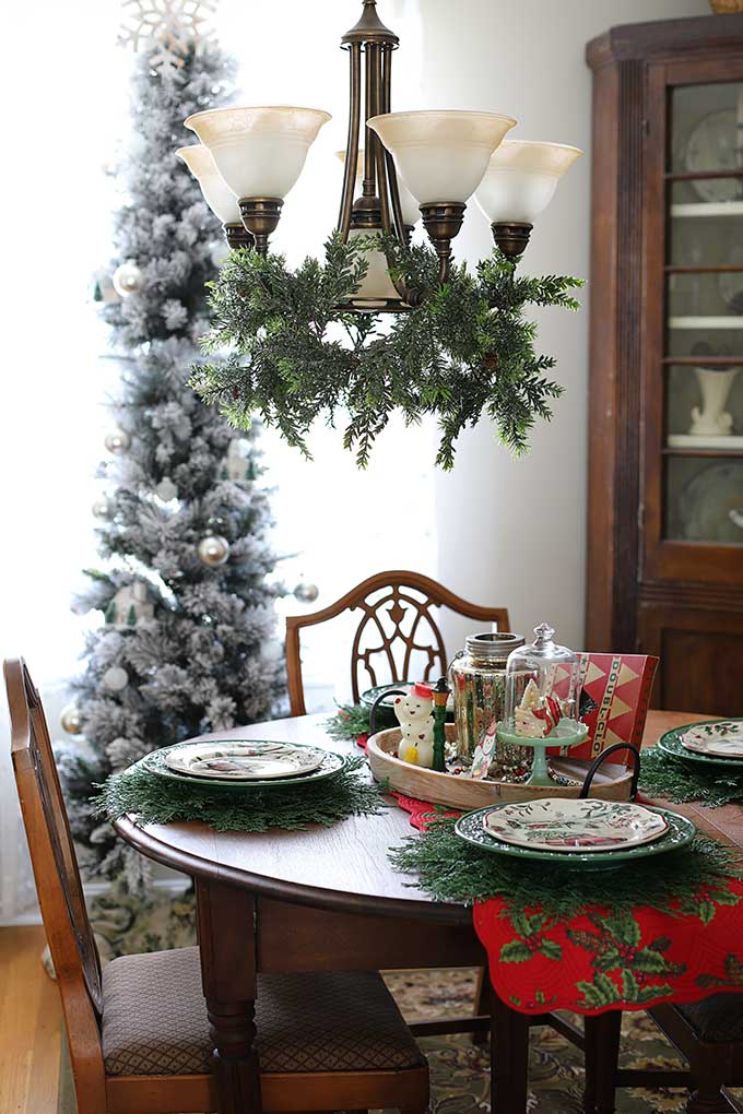 Christmas Home Tour: Thrift Store Decor Style - House of Hawthornes