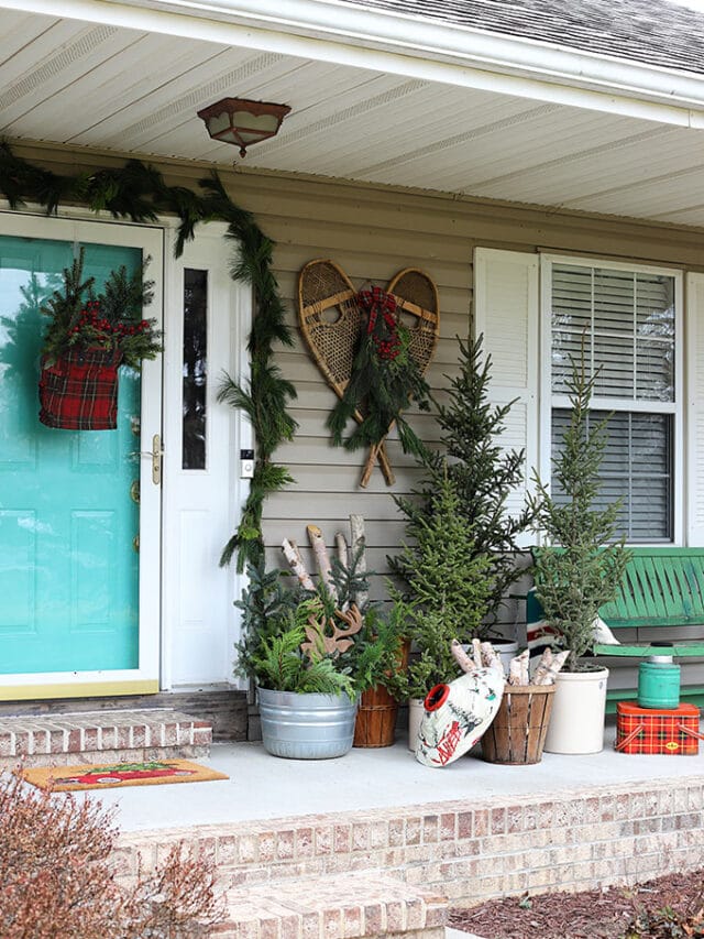 VINTAGE LODGE INSPIRED CHRISTMAS PORCH DECORATIONS STORY - House of ...