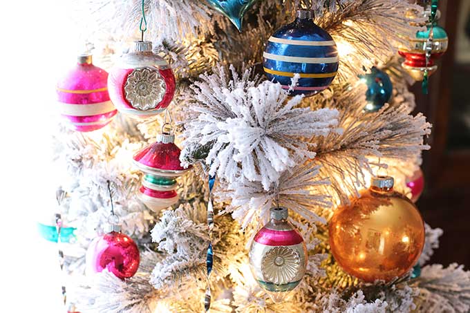 Acrylic Ornaments Set of 12, Clear Christmas Ornaments, 6 Shinny Gold  Designs, Xmas Tree Decor, Sparkle Hanging Tags
