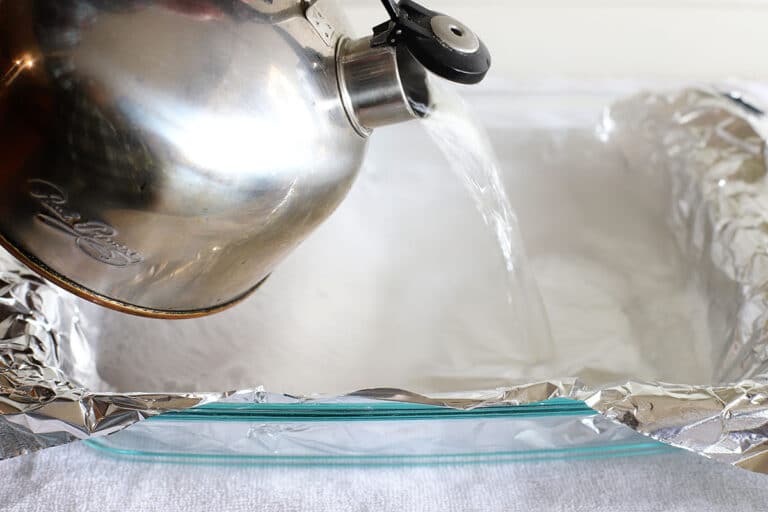 clean-silver-with-baking-soda-and-aluminum-foil-house-of-hawthornes